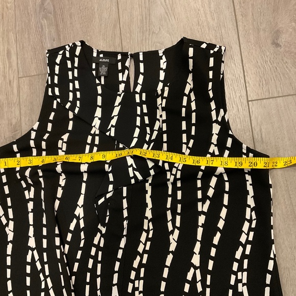 ALFANI Sleeveless Top Black & White Size Extra Large NWOT - Picture 7 of 9